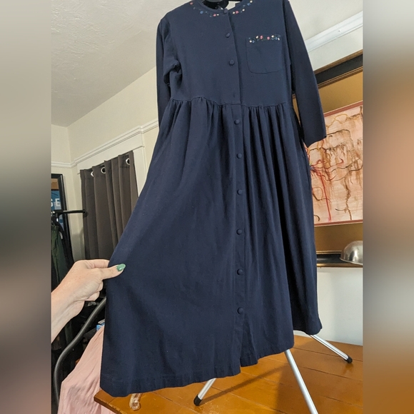 Cute Vintage cotton embroidered dress size large - Picture 3 of 7